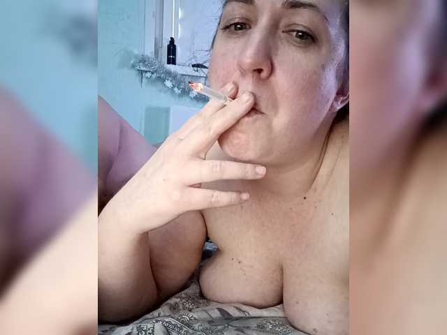 Olga372's BongaCams show and profile