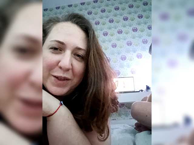 Olga372's BongaCams show and profile