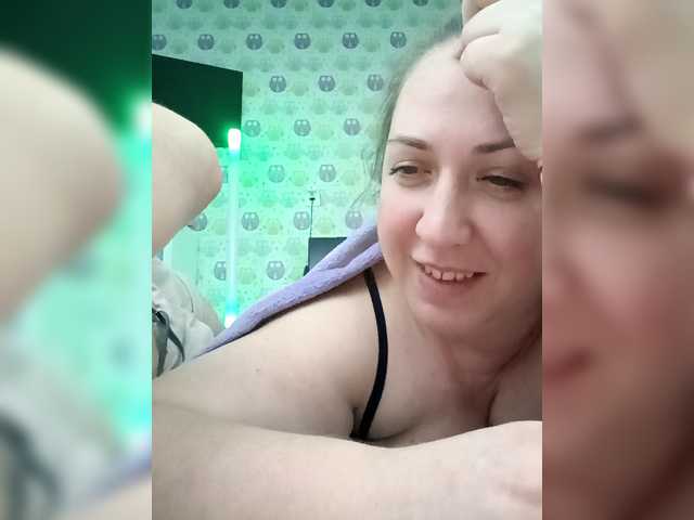 Olga372 video chat preview