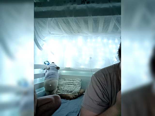 Olga372's BongaCams show and profile