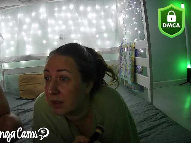 Olga372's BongaCams show and profile