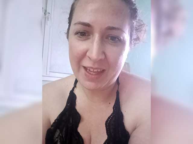 Olga372 – webcam model profile photo