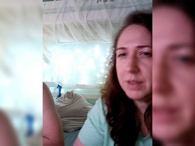 Olga372's BongaCams show and profile