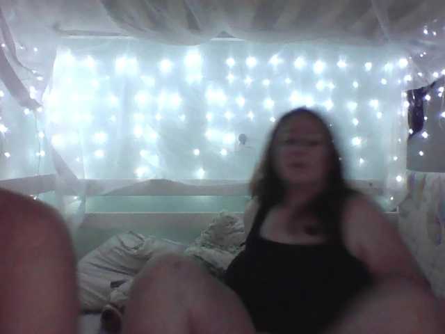 Olga372 – webcam model profile photo