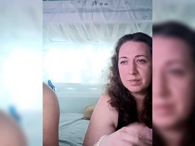 Olga372's BongaCams show and profile