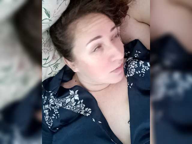 Olga372's BongaCams show and profile