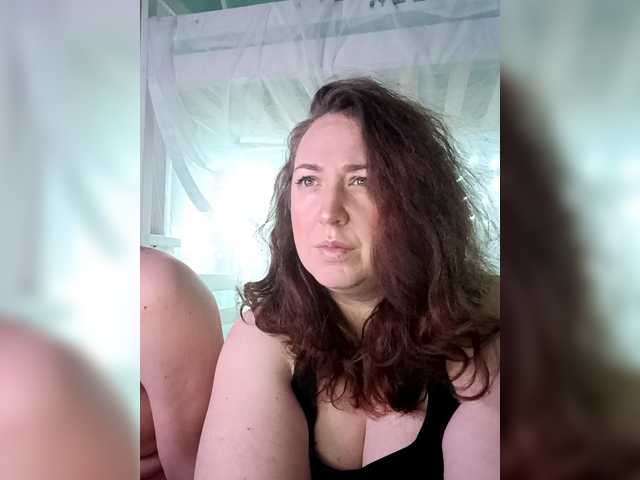 Olga372's BongaCams show and profile