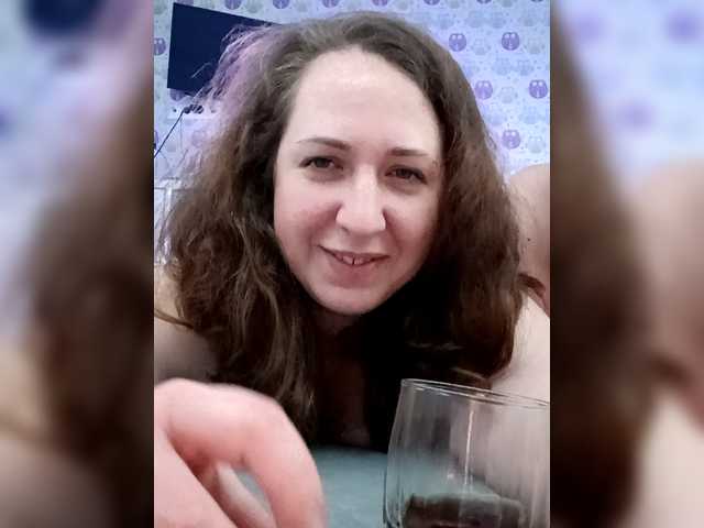 Olga372's BongaCams show and profile