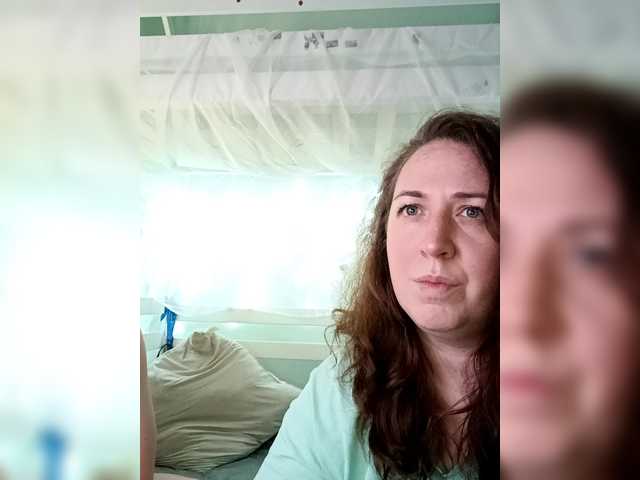 Olga372's BongaCams show and profile