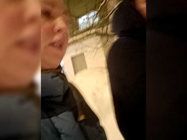 Olga372's BongaCams show and profile