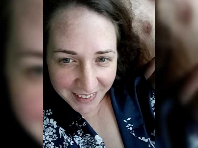 Olga372's BongaCams show and profile