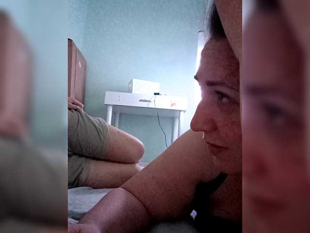 Olga372's BongaCams show and profile