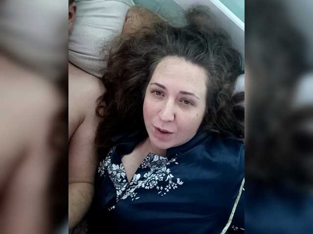 Olga372's BongaCams show and profile