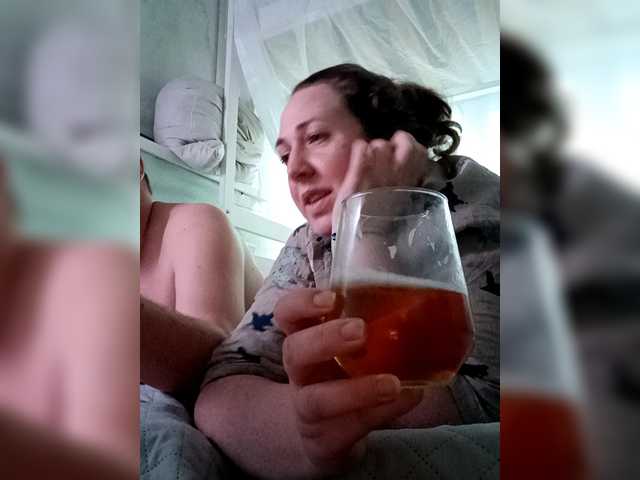 Olga372's BongaCams show and profile