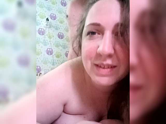 Olga372's BongaCams show and profile