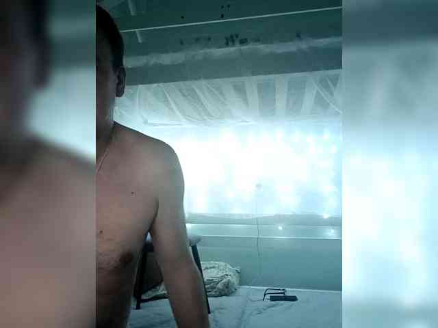 Your_favorite_couple webcam