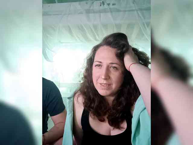 Your_favorite_couple webcam