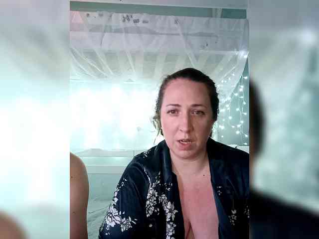 Your_favorite_couple webcam