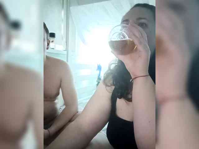 Your_favorite_couple webcam