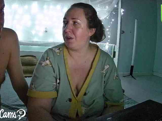 Your_favorite_couple webcam