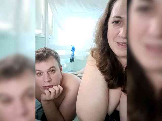 Your_favorite_couple webcam