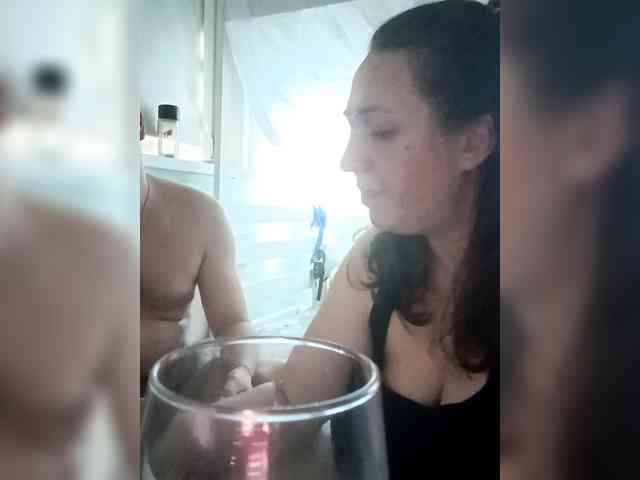 Your_favorite_couple webcam