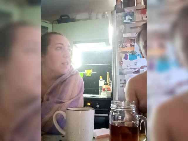 Your_favorite_couple webcam