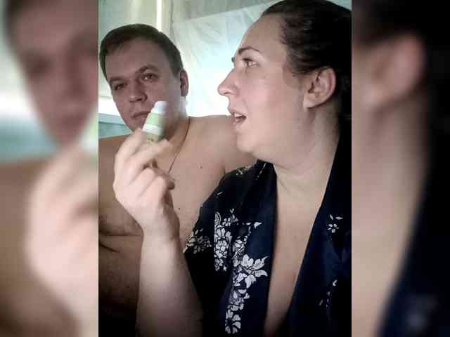 Your_favorite_couple webcam