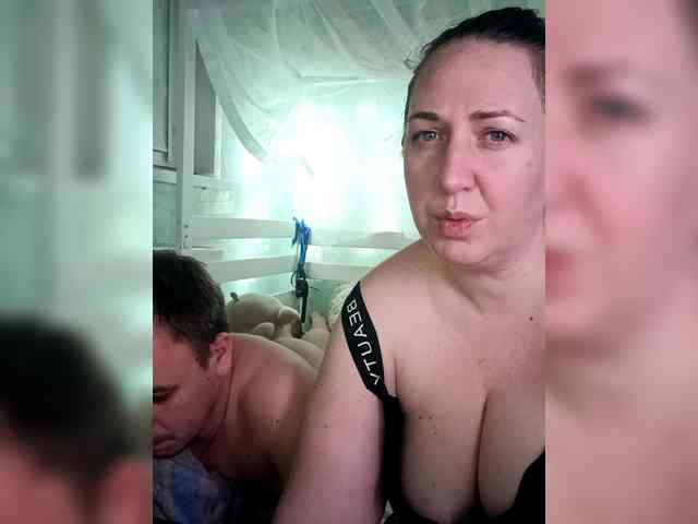 Your_favorite_couple webcam