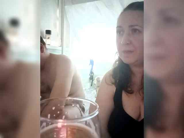 Your_favorite_couple webcam