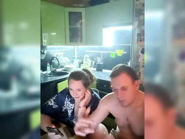 Your_favorite_couple webcam