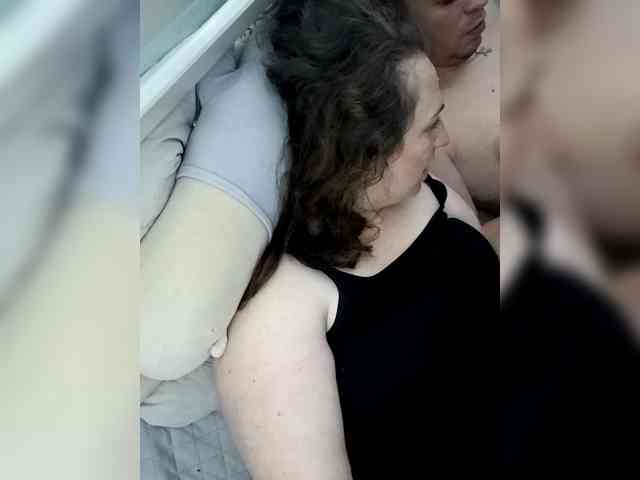 Your_favorite_couple webcam