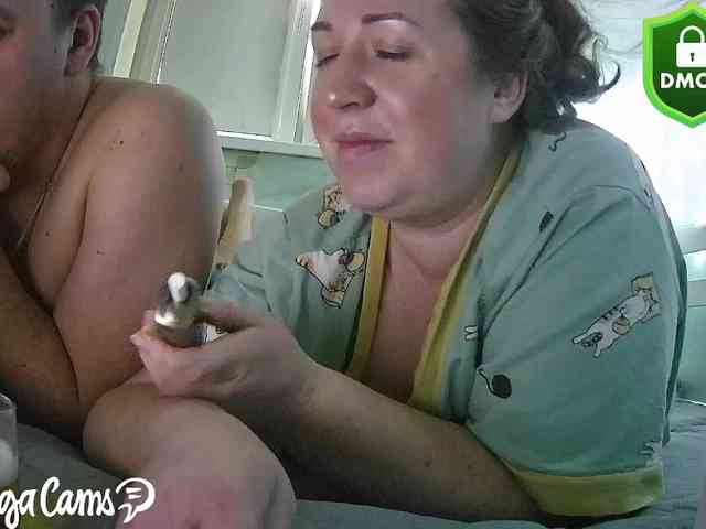 Your_favorite_couple webcam