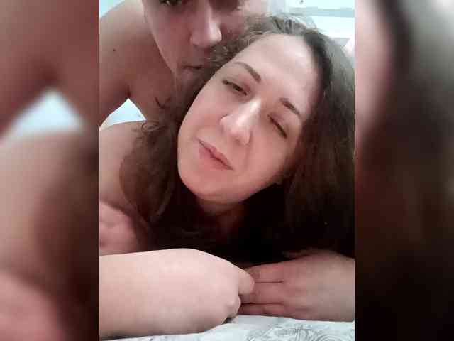 Your_favorite_couple webcam