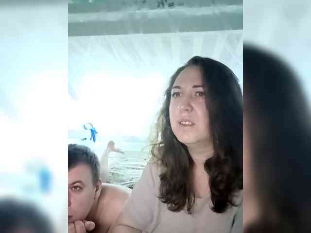 Your_favorite_couple webcam