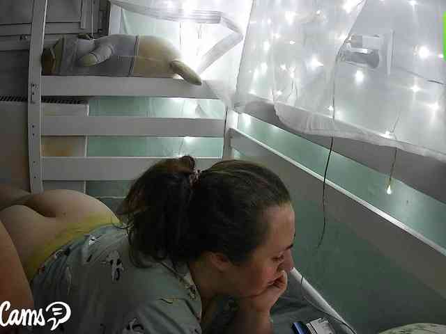 Your_favorite_couple webcam