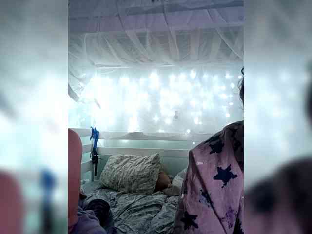 Your_favorite_couple webcam