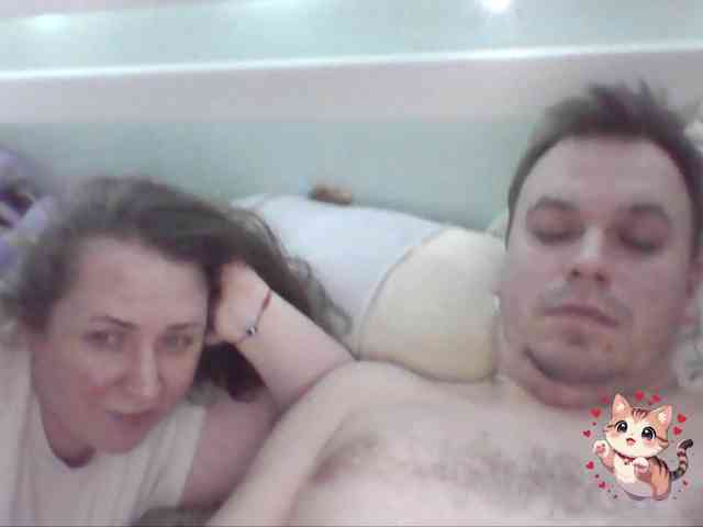 Your_favorite_couple webcam
