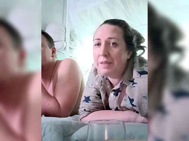 Your_favorite_couple webcam