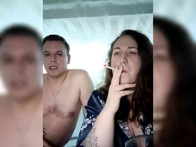 Your_favorite_couple webcam