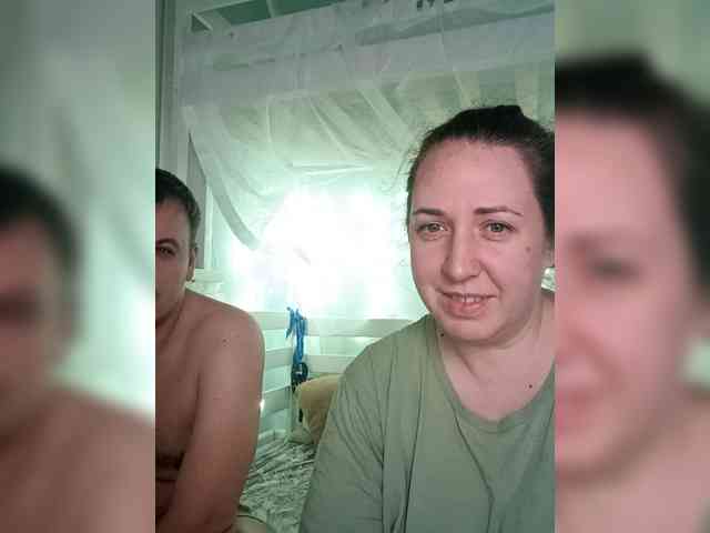 Your_favorite_couple webcam