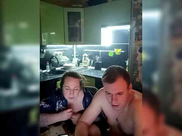 Your_favorite_couple webcam