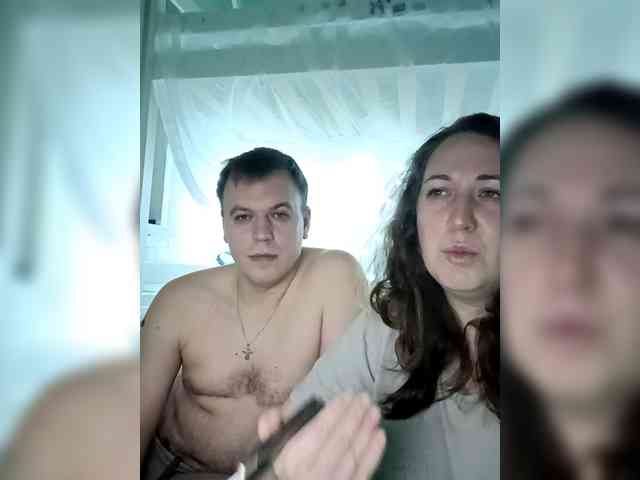 Your_favorite_couple webcam