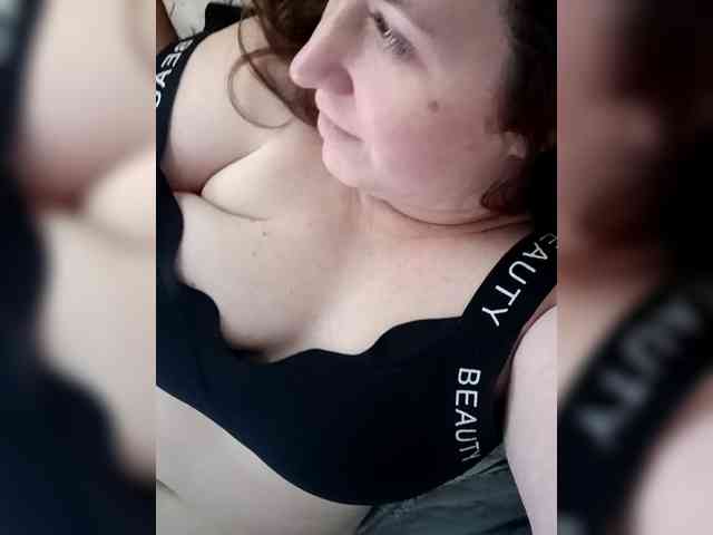 Your_favorite_couple webcam