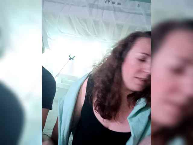 Your_favorite_couple webcam