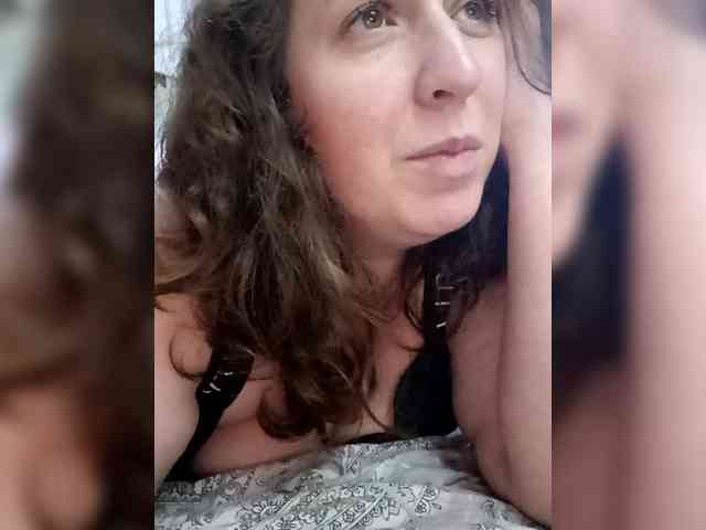 Your_favorite_couple webcam