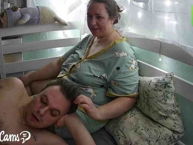 Your_favorite_couple webcam