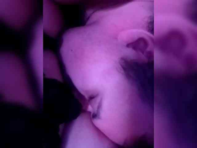 Your_favorite_couple webcam