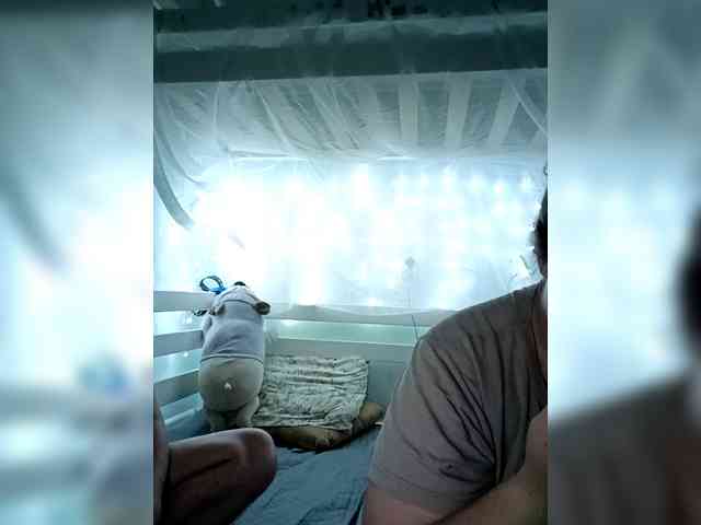 Your_favorite_couple webcam