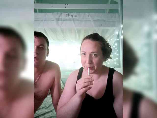 Your_favorite_couple webcam